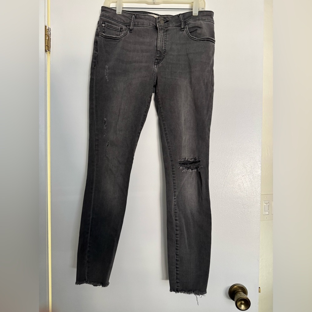 Women's Warp and Weft 29x28 Black Distressed Jeans